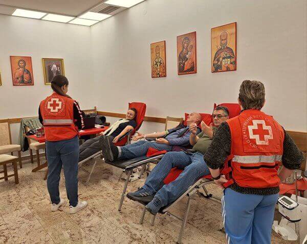 M 571279716 122184752924591122 1966649915518951184 N