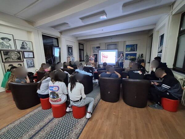 M 560060535 122183311718591122 1500187126091052773 N